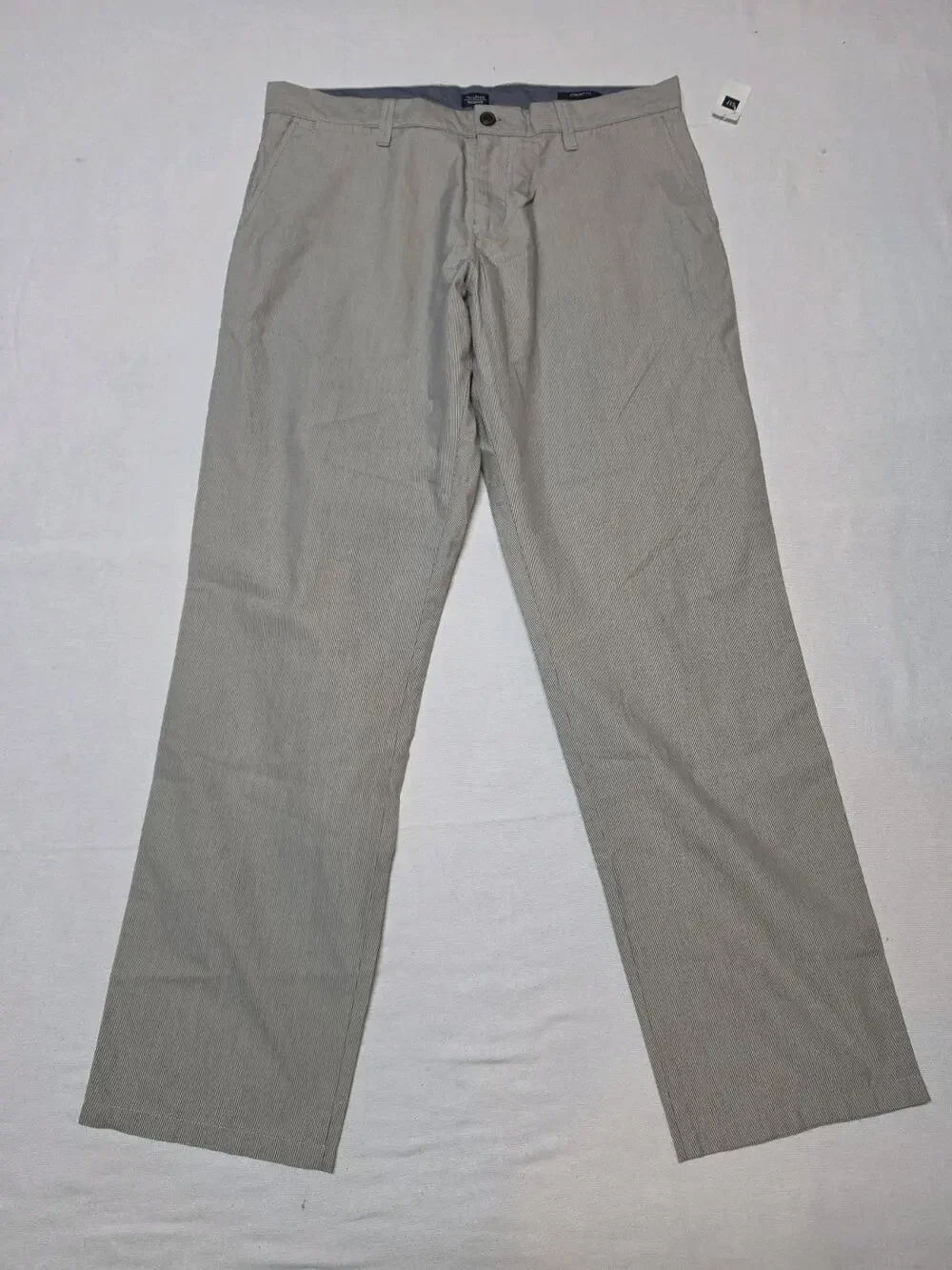 gap khaki pants men Size 36x32 Stripes Fit